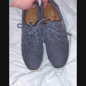 Grey Toms